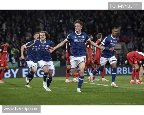 足球明星穿球鞋的独特风格与技巧解析让你也能成为场上焦点